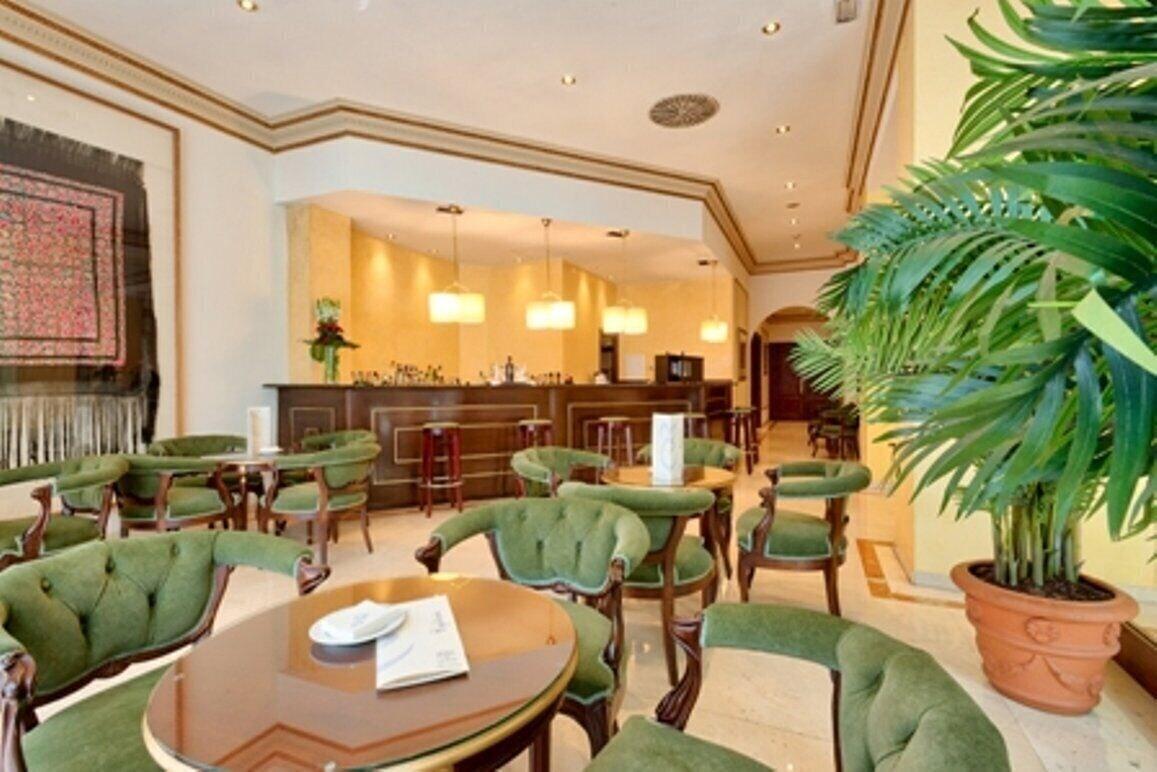 Hotel Roger De Lluria Барселона Екстер'єр фото
