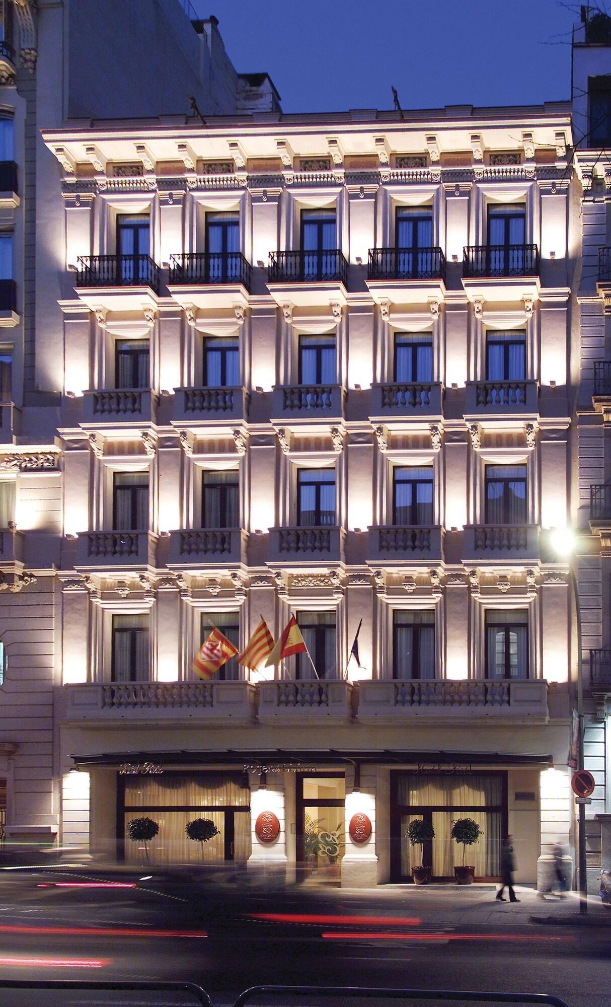 Hotel Roger De Lluria Барселона Екстер'єр фото