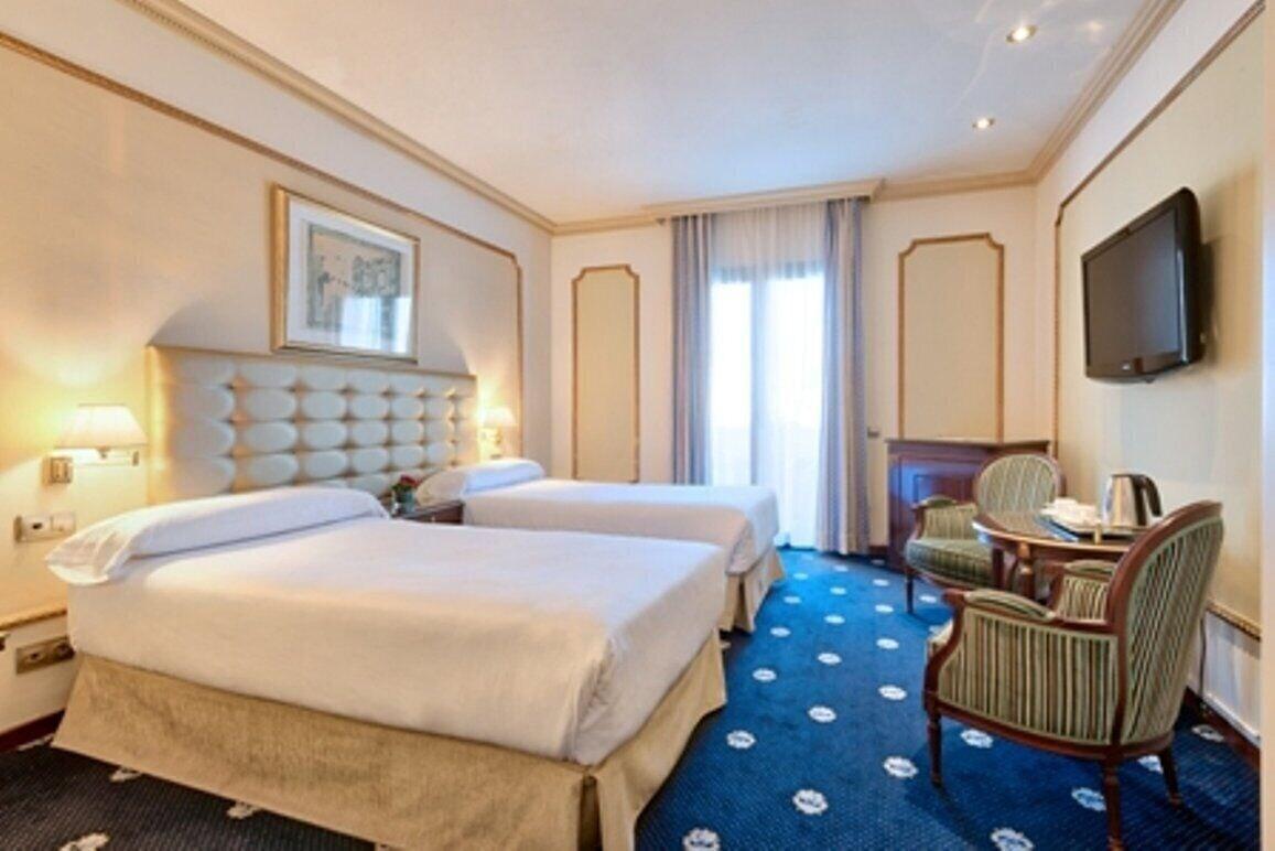 Hotel Roger De Lluria Барселона Екстер'єр фото