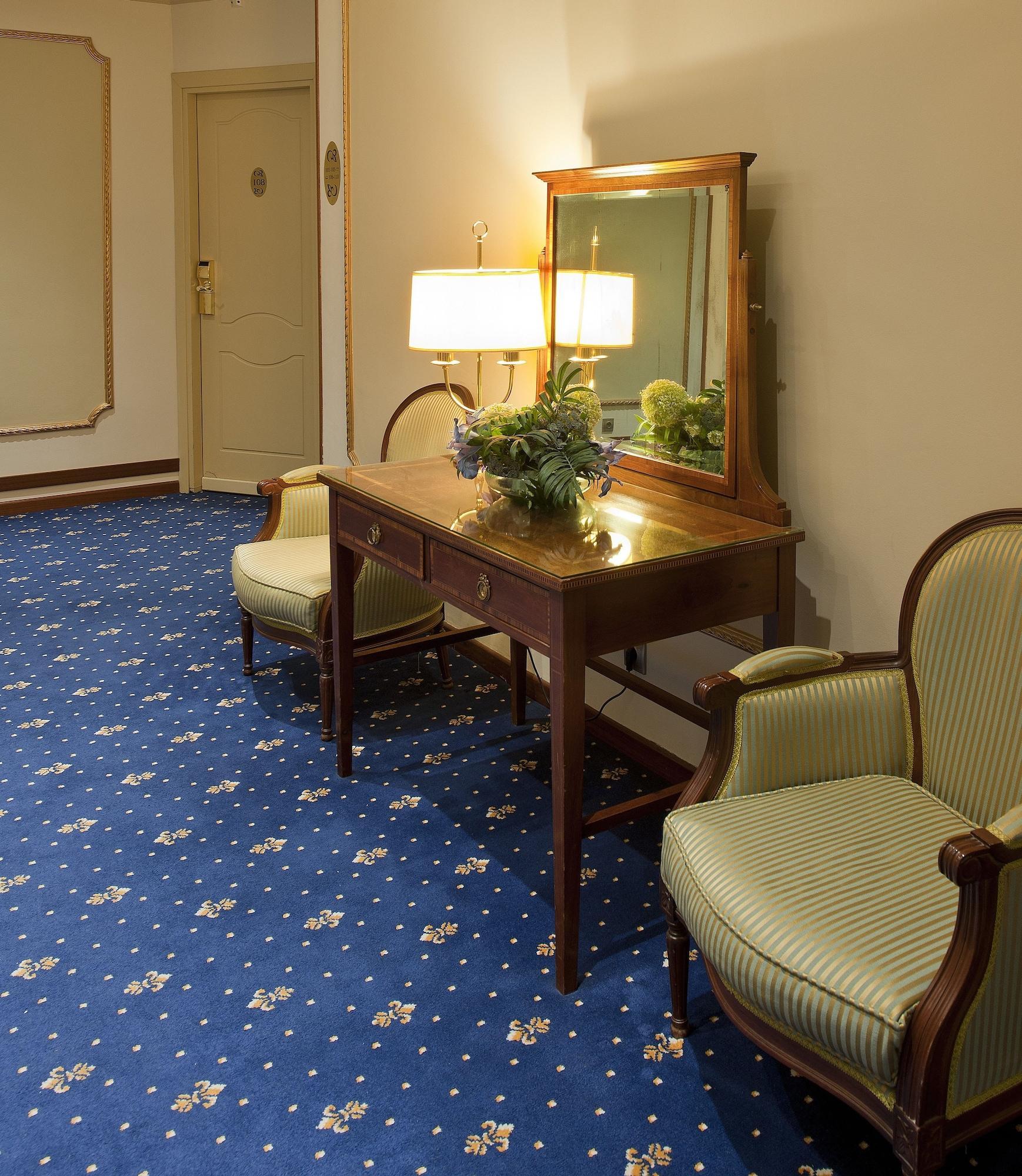 Hotel Roger De Lluria Барселона Екстер'єр фото