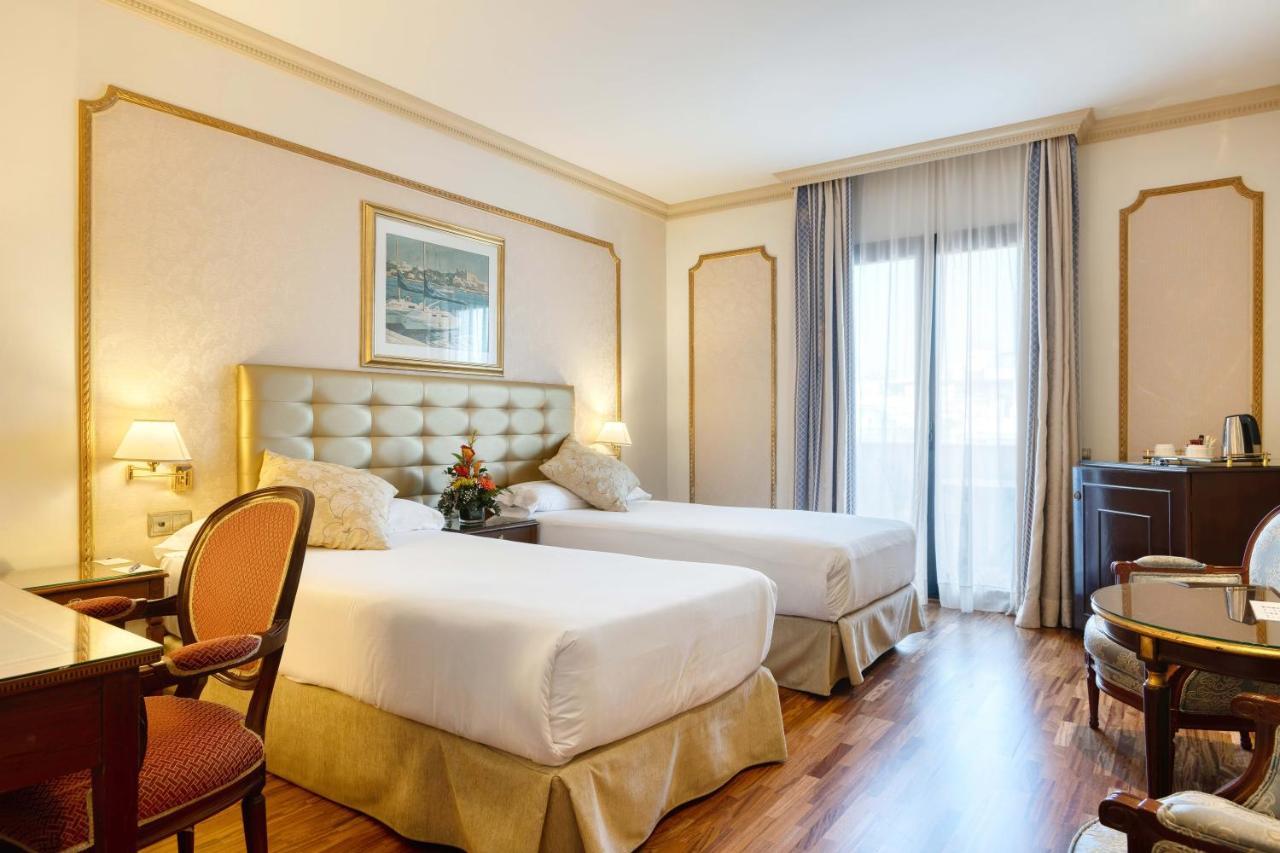 Hotel Roger De Lluria Барселона Екстер'єр фото