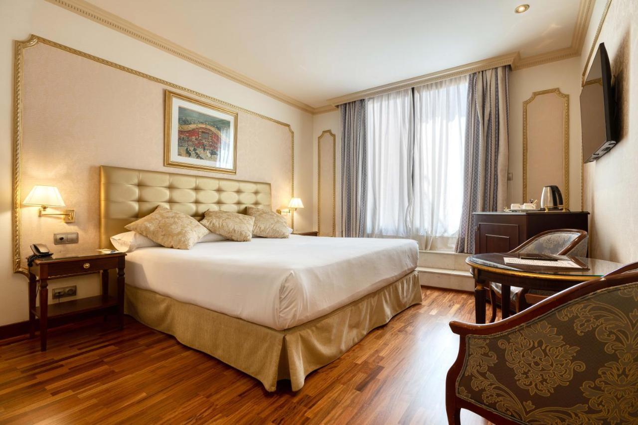 Hotel Roger De Lluria Барселона Екстер'єр фото