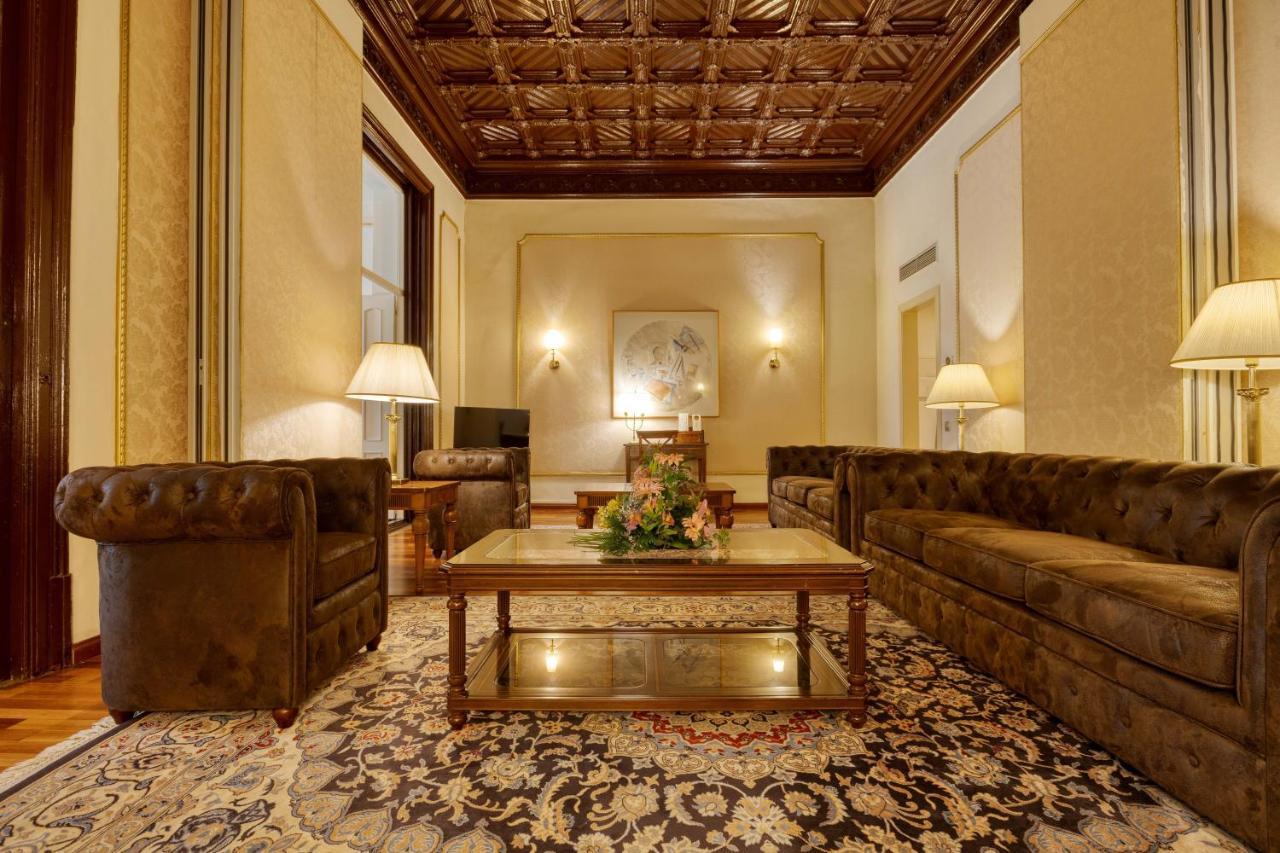 Hotel Roger De Lluria Барселона Екстер'єр фото