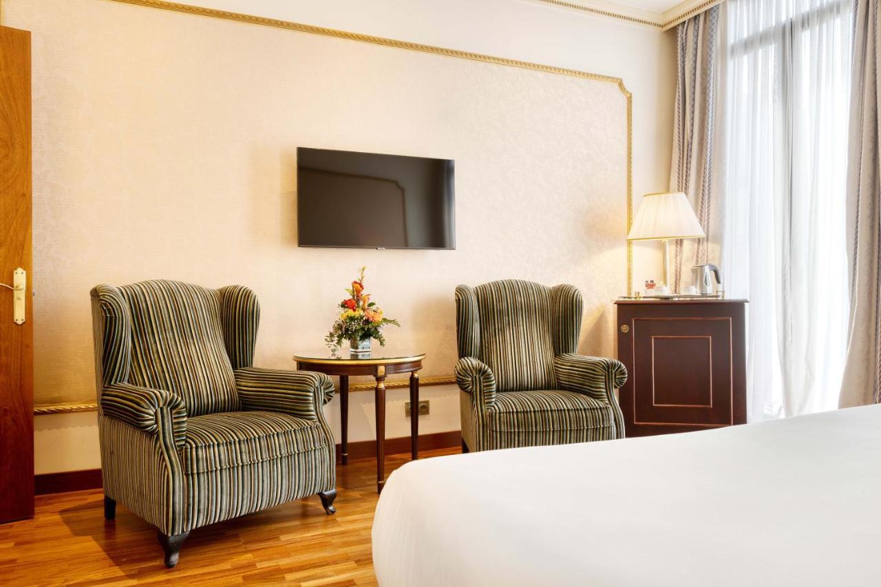 Hotel Roger De Lluria Барселона Екстер'єр фото