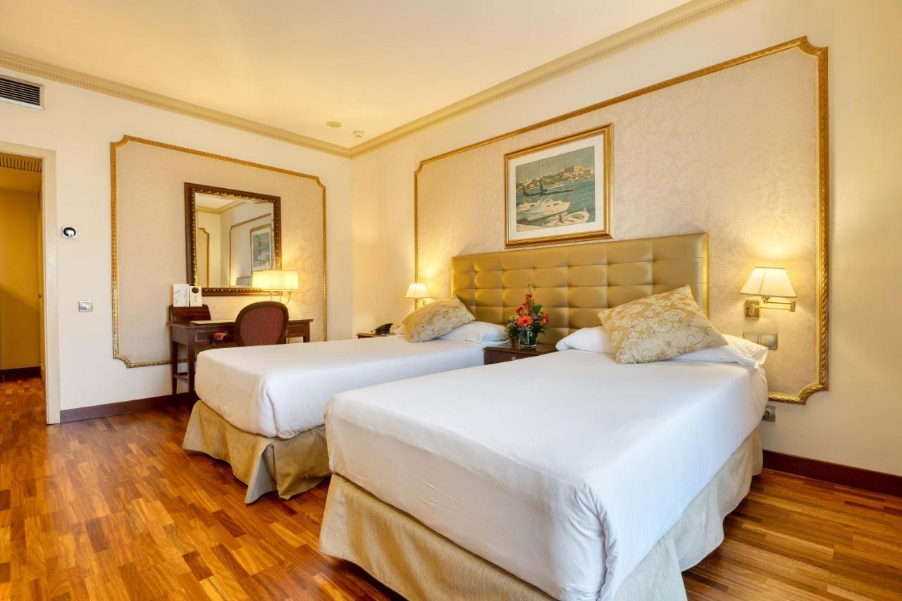 Hotel Roger De Lluria Барселона Екстер'єр фото