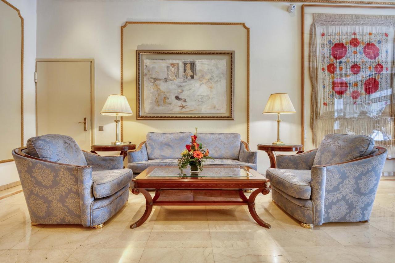 Hotel Roger De Lluria Барселона Екстер'єр фото