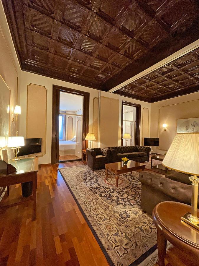 Hotel Roger De Lluria Барселона Екстер'єр фото
