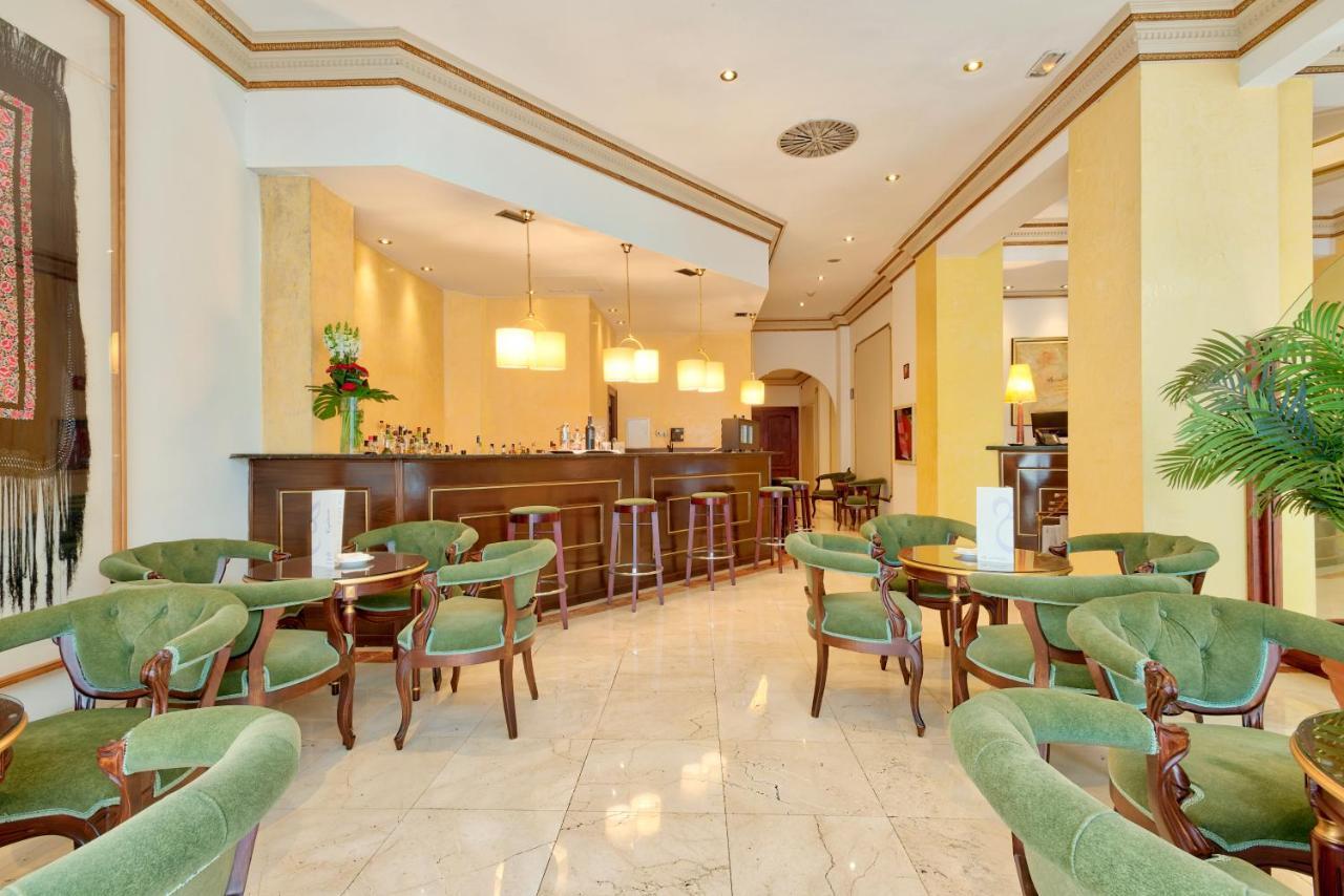 Hotel Roger De Lluria Барселона Екстер'єр фото